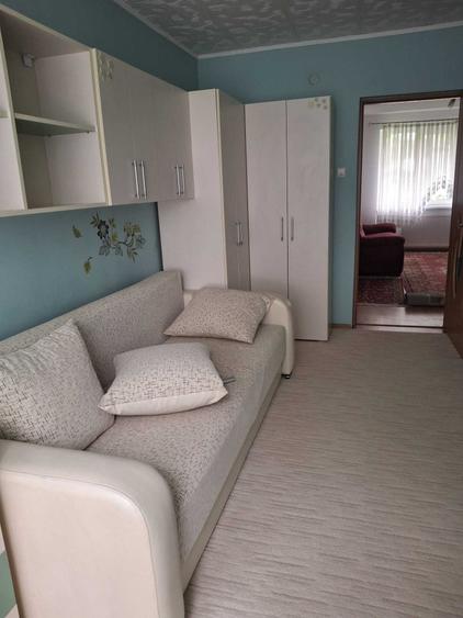 Apartament cu 3 camere decomandat în Independenței