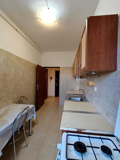 Apartament cu 2 camere decomandat în Păcii