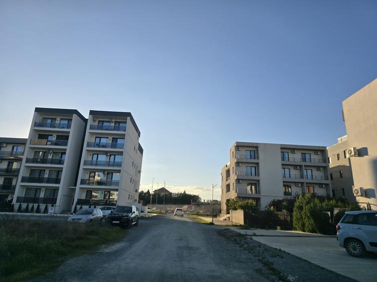 Teren Construcții intravilan de 600 mp, în Nord