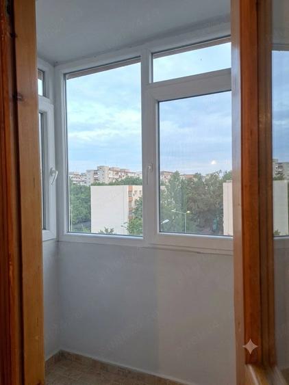 Apartament cu 2 camere decomandat în Drumul Taberei