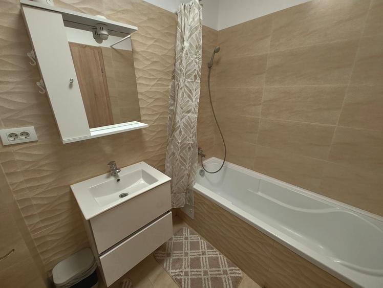 Apartament cu 2 camere nedecomandat în Dristor