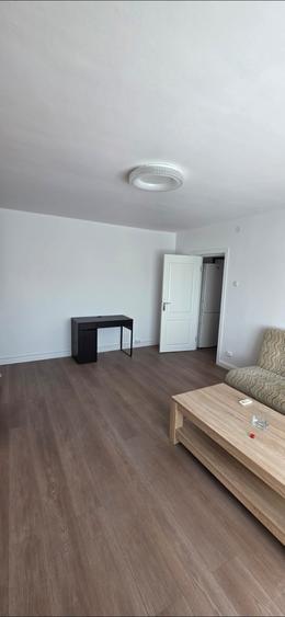 Apartament cu 2 camere decomandat în 13 Septembrie