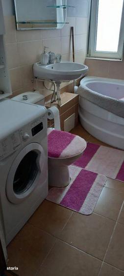 Apartament cu 2 camere decomandat, mobilat în Decebal