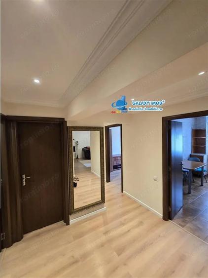 Apartament cu 4 camere decomandat în Berceni