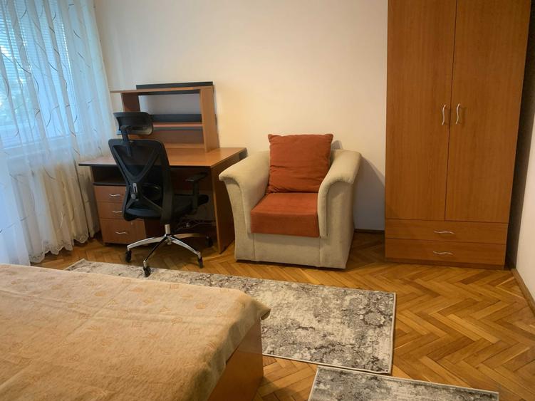 Apartament cu 2 camere decomandat în Socola