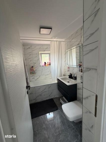 Apartament cu 3 camere în Vasile Alecsandri