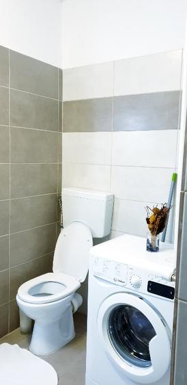 Apartament cu 3 camere decomandat, mobilat în Alexandru Obregia