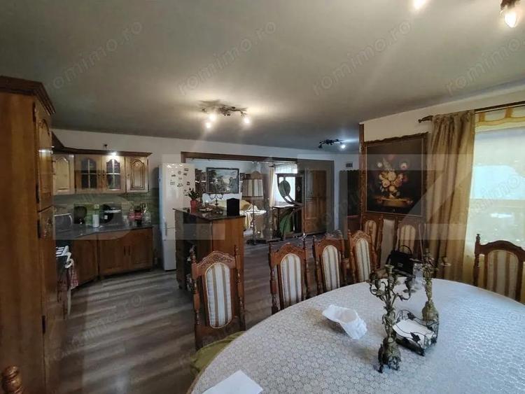 Casă cu 5 camere cu Teren 1090 Mp în Târnăveni