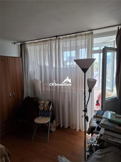 Apartament cu 3 camere decomandat în Dristor