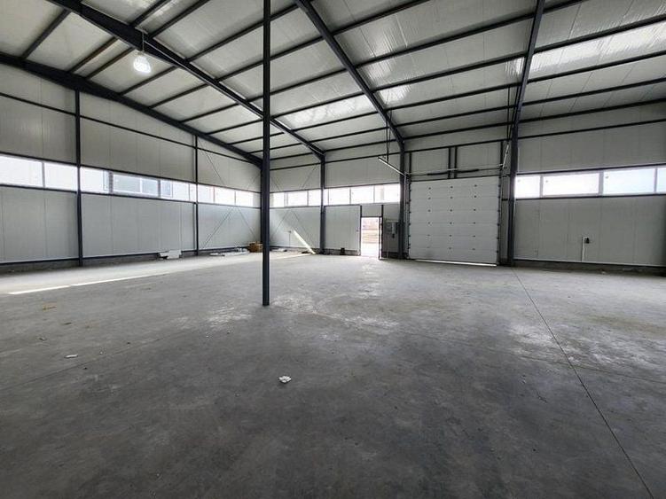 Spațiu industrial, de 500 mp, în Central