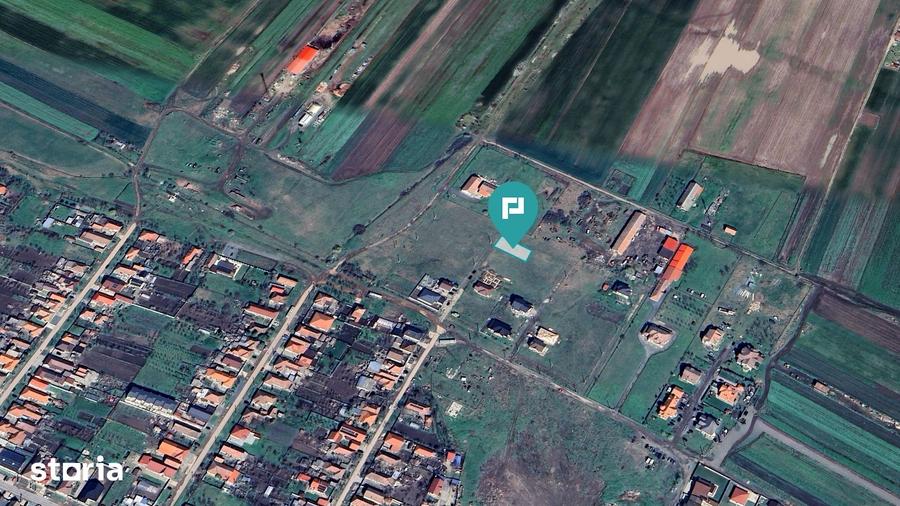 Teren de 512 mp, în Livada