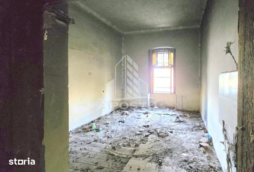 Casă cu Teren 1162 Mp în Iosefin