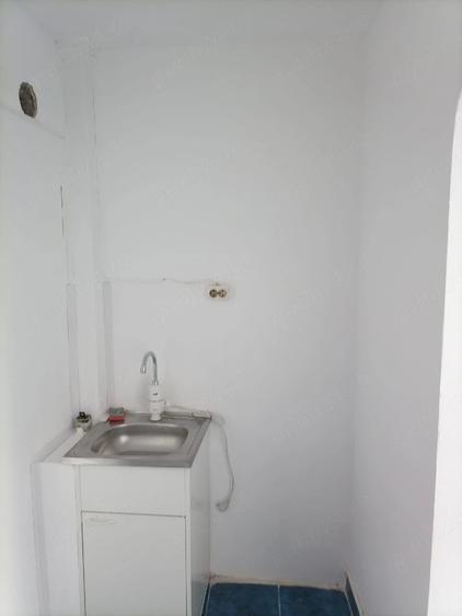 Garsonieră semidecomandată în Central