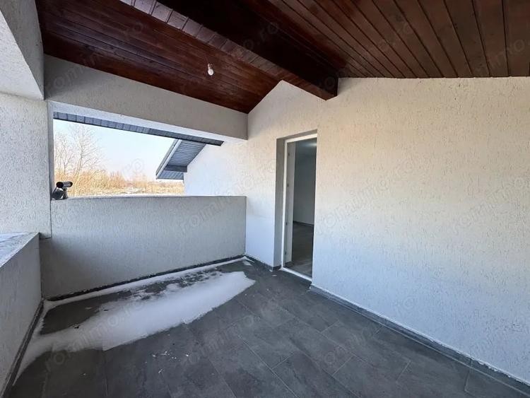 Casă cu 4 camere cu Teren 308 Mp în Giulești