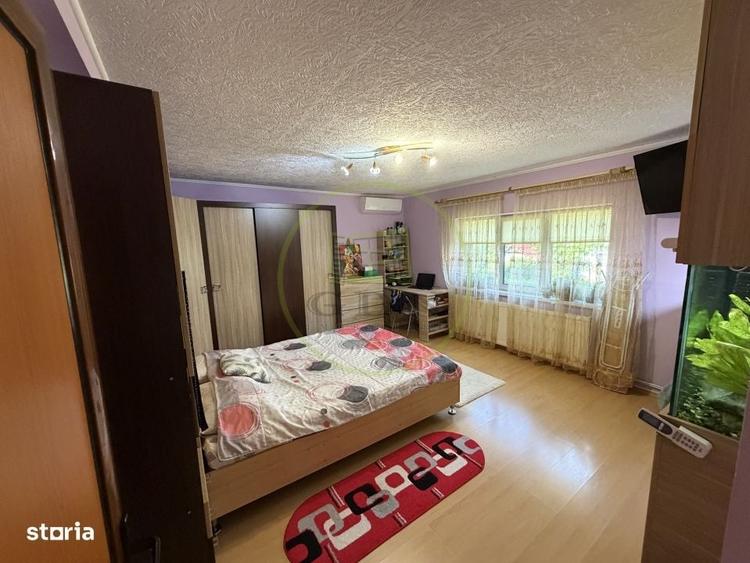 Casă cu 4 camere decomandat în Central