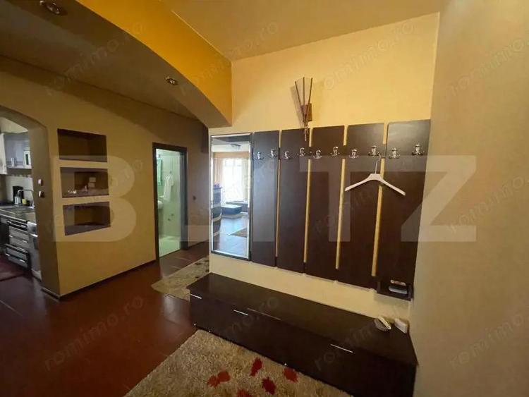 Apartament cu 3 camere în 1 Mai