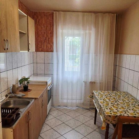 Apartament cu 2 camere decomandat în Decebal