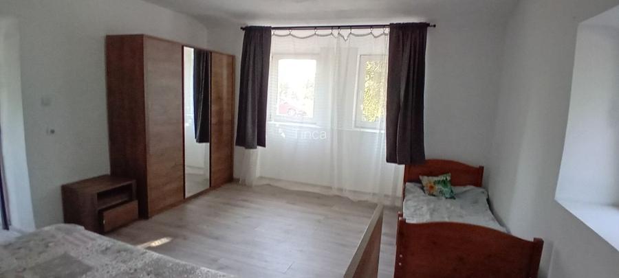 Casa de vanzare Parta (la intrare in sat)