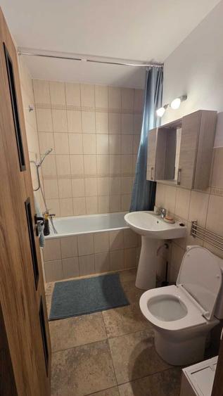 Apartament cu 2 camere decomandat în Siminicea