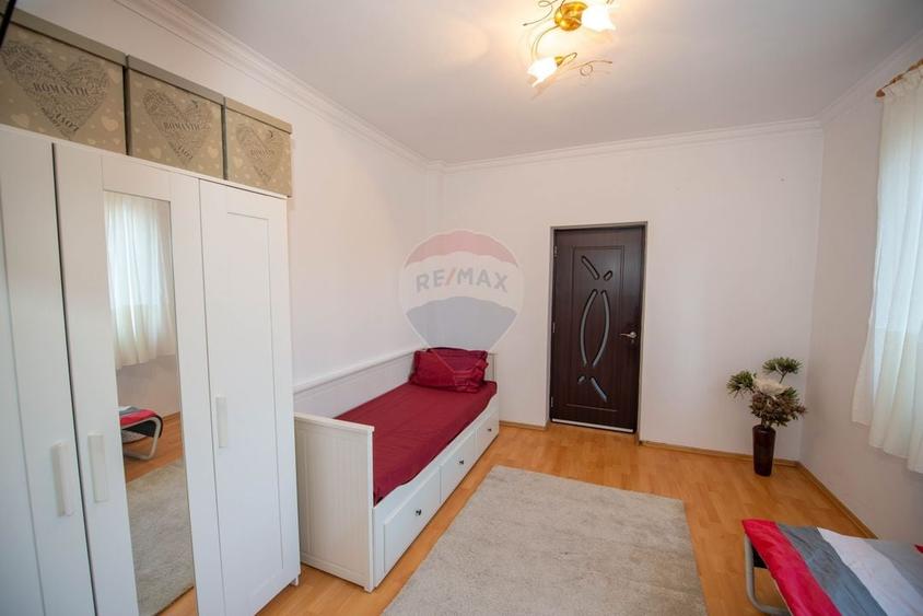Apartament cu 2 camere nedecomandat, mobilat în Turda