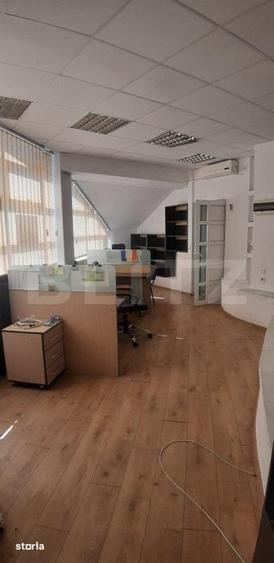Spațiu comercial, de 210 mp, în George Enescu