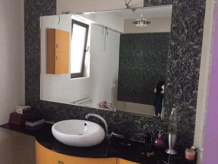 Casă individuală cu 5 camere cu Canalizare în Sălăjan