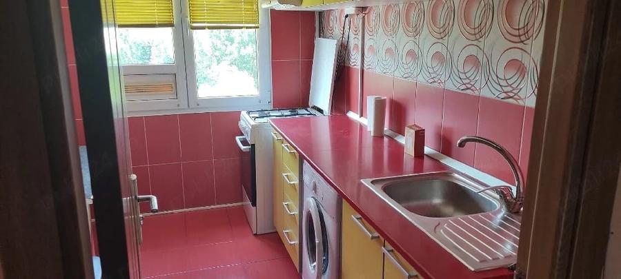 Apartament cu 2 camere semidecomandat în 1 Decembrie 1918