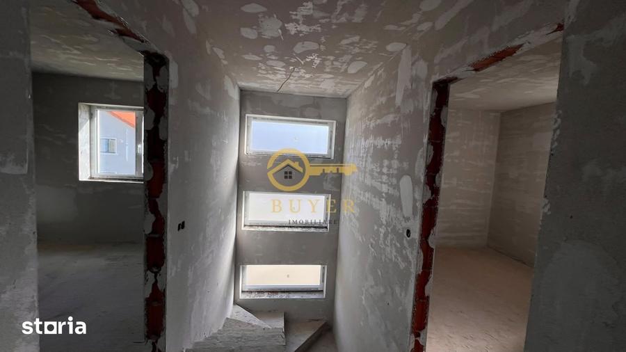 Casă cu 4 camere cu Teren 400 Mp în Central