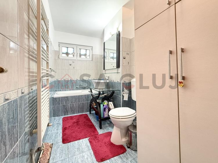 Apartament cu 3 camere semidecomandat, mobilat în Gheorgheni