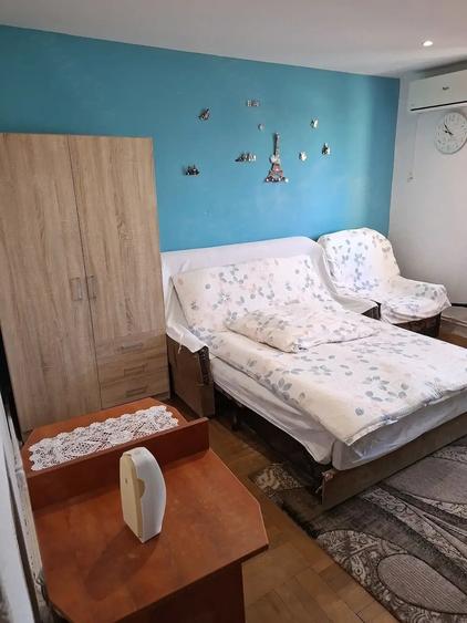 Garsonieră decomandată în Dorobanți