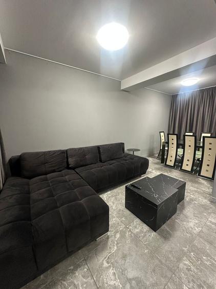 Casă individuală cu 5 camere cu Canalizare în Central