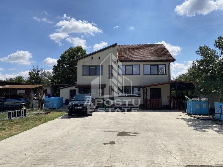 Casă individuală cu 6 camere cu Piscina în Jebel