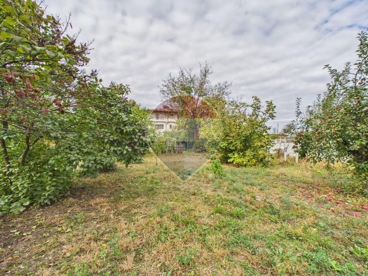 Casă individuală cu 5 camere cu Teren 3200 Mp în Chiajna