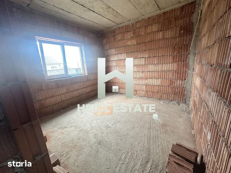 Casă cu 4 camere decomandat cu Teren 370 Mp în Central