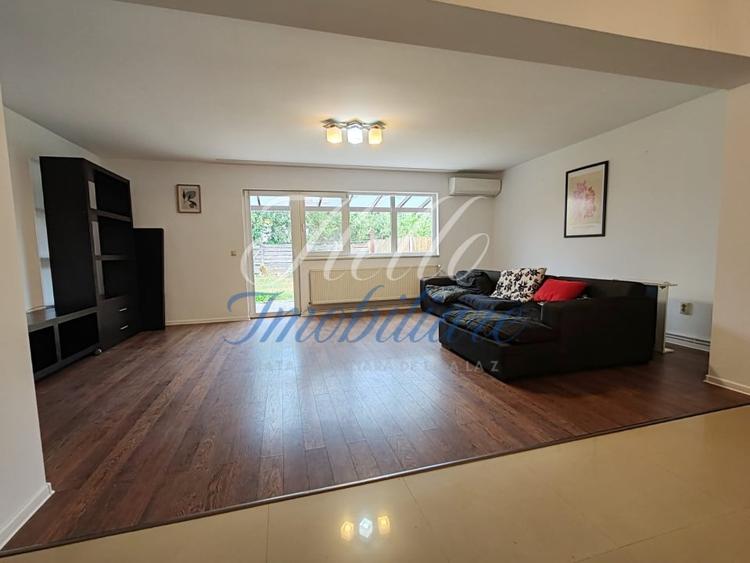 Duplex cu 4 camere cu Canalizare în Florești