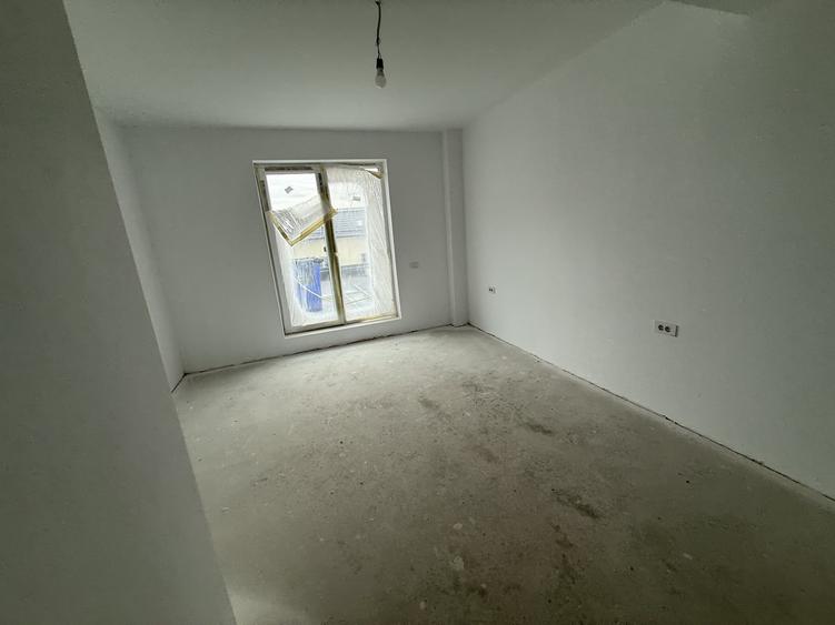 Apartament cu 4 camere decomandat în Theodor Pallady