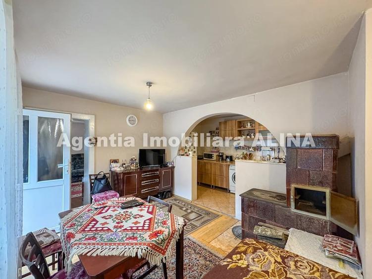 Casă cu 2 camere cu Teren 2086 Mp în Sântuhalm