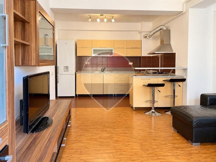 Apartament cu 2 camere semidecomandat, mobilat în Dudu