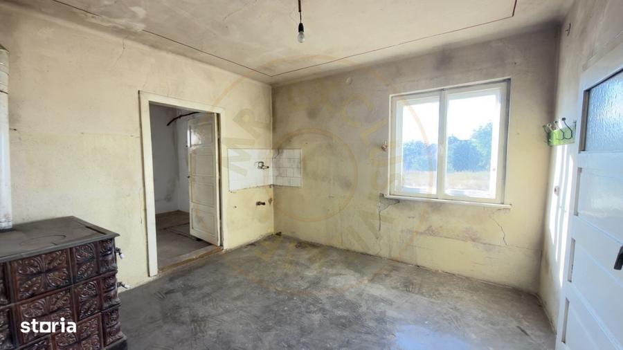 Casă cu 3 camere în Central