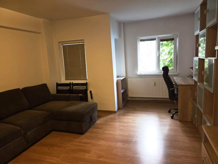 Apartament cu 2 camere decomandat în Lujerului