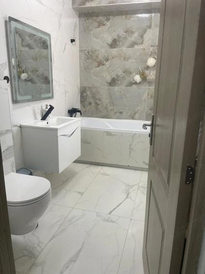 Apartament cu 2 camere decomandat în Est