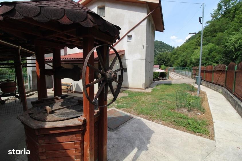 Casă cu 4 camere în Govăjdia