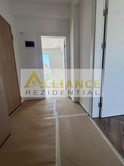 Apartament cu 2 camere semidecomandat, mobilat în Central