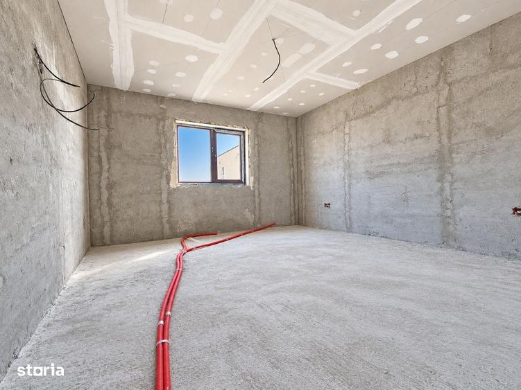 Casă cu 3 camere cu Teren 250 Mp în Valu lui Traian