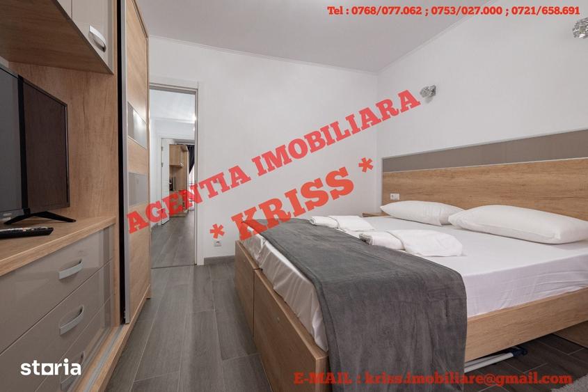 Apartament cu 4 camere decomandat în Central