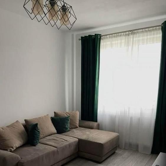Apartament cu 2 camere decomandat în Exterior Vest