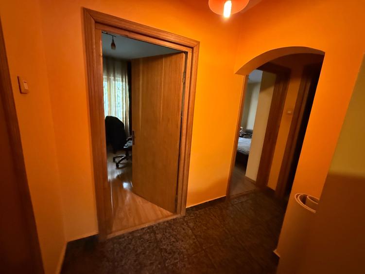 De vanzare Apartament 3 camere- Mobilat complet - 5