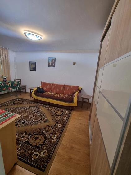 Garsonieră semidecomandată în Malu Roșu