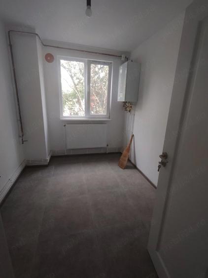 Apartament cu 2 camere semidecomandat în Micro 16