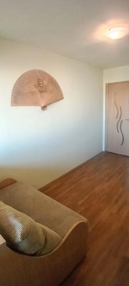 Apartament cu 3 camere semidecomandat în Micro 14
